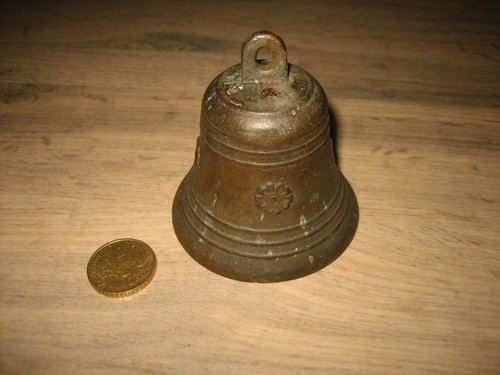 Ancienne cloche sonnaille - cloche, en