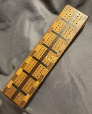 Antica tavola presepe in legno intarsiato intarsiato fatta da banco