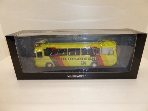 Minichamps 439035180 - 1/43,