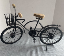 Bicicletta e cestino vintage