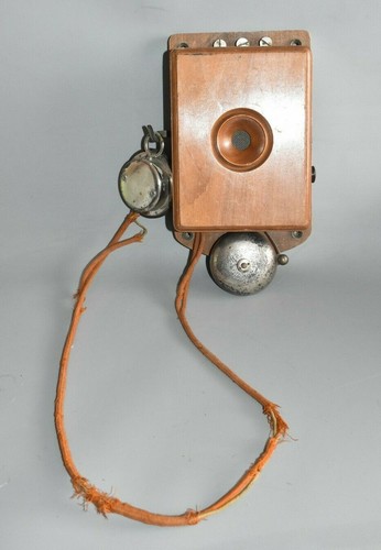Antico vecchio telefono - , da