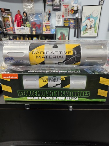 Tmnt mutagen canister prop - mutagen,