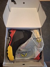 - La Sportiva Aequilibrium Top