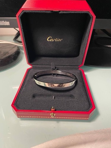 Cartier love bracelet never - cartier,