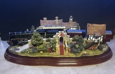 Lilliput Lane L2517 The Royal Train at Sandringham #1035 British Collection 2002
