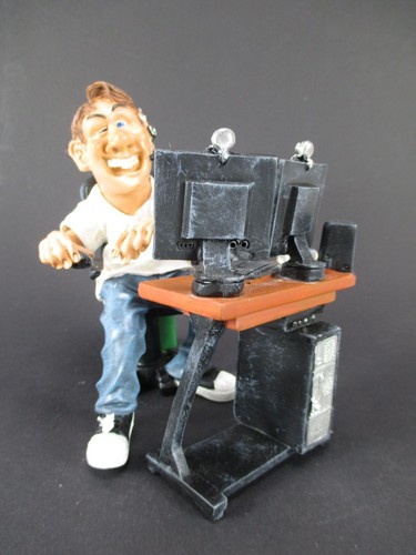 Computer gamer con scrivania - gamer,