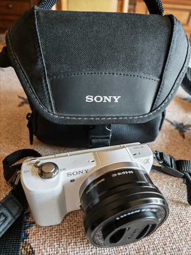 Fotocamera mirrorless sony - fotocamera,