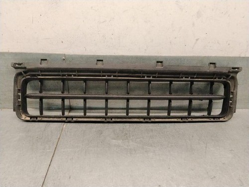 51117390526 rejilla delantera