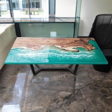 Tavolo da pranzo e caffè in