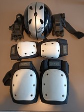 Set di Protezioni per ragazzi con Casco : Skate - Bicicletta - Pattinaggio-