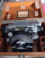 teodolite. Tacheometro LIVELLO