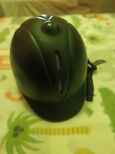 Casco Uke Equitazione  nero con ariazione e regolabile