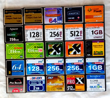 Lotto memorie COMPACT FLASH come da foto . Leggere descrizione