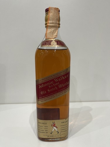Johnnie walker red - walker, label