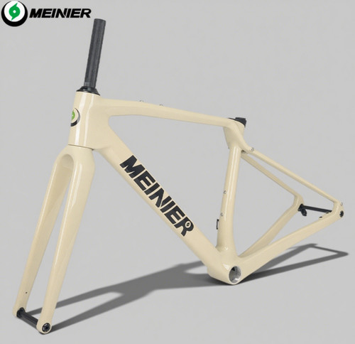 Light gravel carbon fiber bike - light,