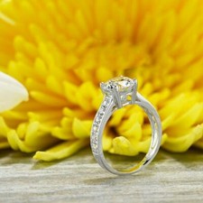 Anello di fidanzamento in oro bianco massiccio 14 carati con diamanti taglio ...