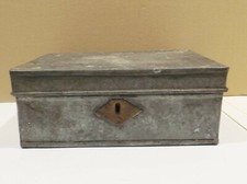 Vecchia Cassetta Di Metallo