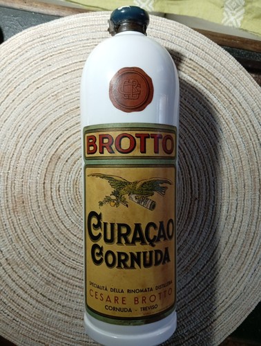 Bottiglia curacao distilleria - curacao,
