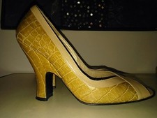 Decolleté peep toe stile