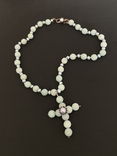 Collana con ciondolo/perline