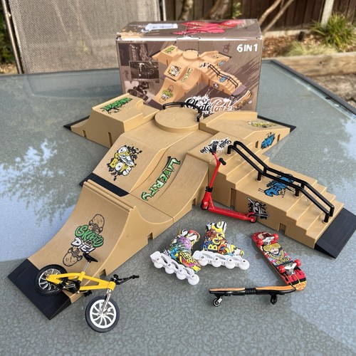 Mini finger skate park ramp - skate,
