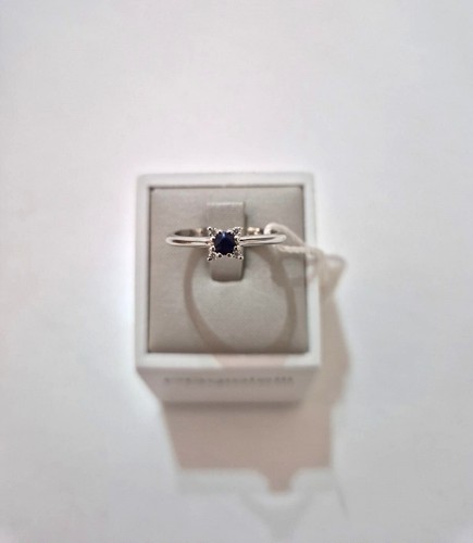 Anello solitario con zaffiro - con,