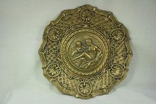 Piatto decorativo. Piatto con