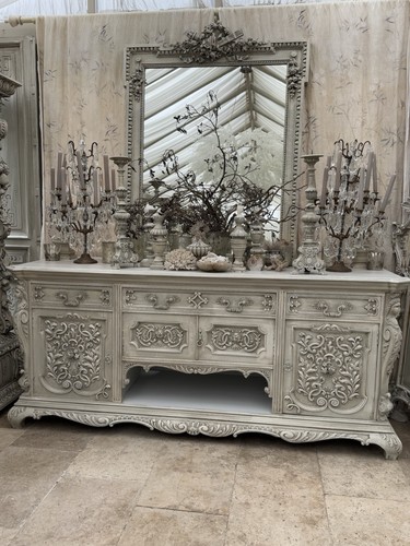 Grande credenza antica