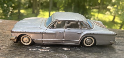 Auto giocattolo vintage 1961