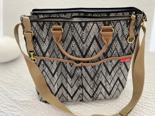 Skip hop duo diaper bag - skip,