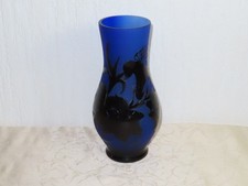 Vaso In Vetro Blu Con Motivo