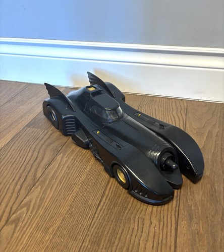 Batman returns batmobile - batman,