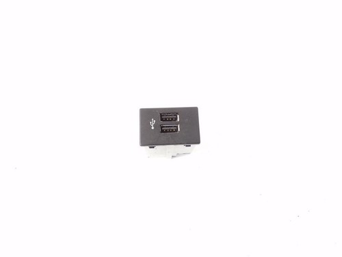 Infiniti q30 2016 porta usb - q30,
