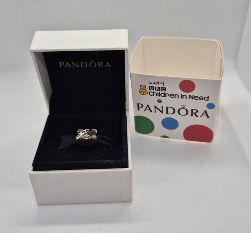 Pandora ciondolo argento