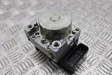 Pompa ABS Suzuki SFV 650 Gladius ABS 2014 2009 - 2015