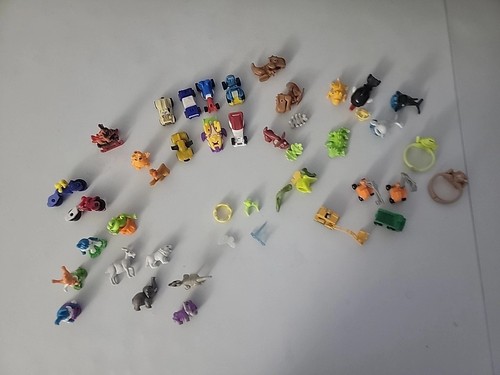Kinder joy lot toys - lot,