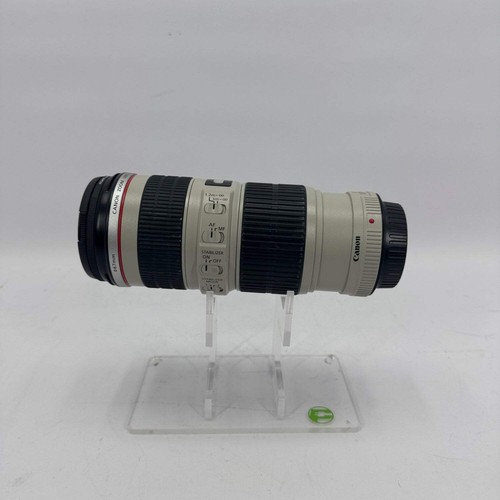 Canon 200mm 1 - 70-200mm, f/1.4