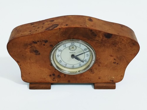 Antico orologio radica di - in,