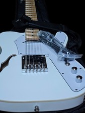 Chitarra elettrica Country