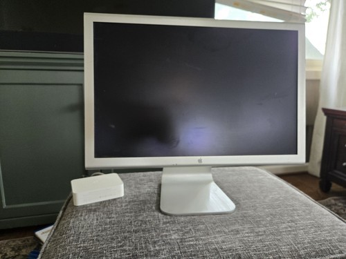 Apple cinema hd - 23",
