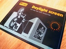 PICCOLO Daylight Screen For Cine & Slide Projectors / 8mm+Super8+16mm+Slides