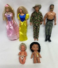 Lotto di 6 bambole varie Barbie Big Jim Action Man etc vintage collezione giochi