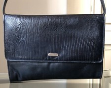 BORSA MONTECARLO MADE IN ITALY - IN PELLE COLORE NERO CON TRACOLLA