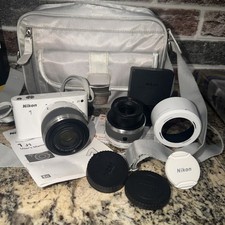 Nikon 1 J1 fotocamera bianca
