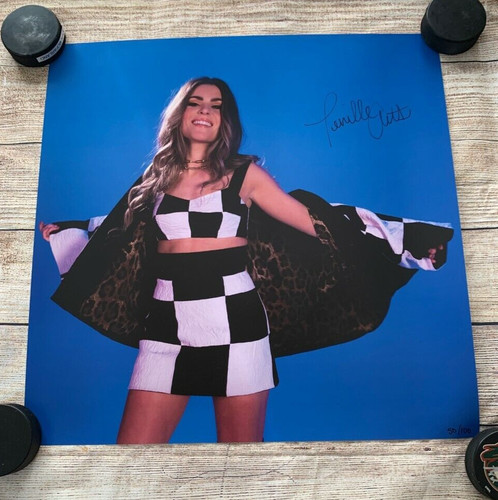 Tenille arts x20 - tenille, 20"x20"