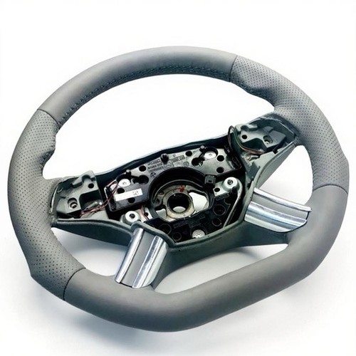 Volante grigio appiattito - volante,