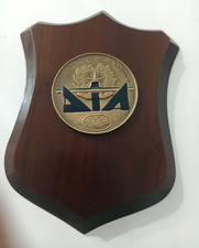Crest in Legno Direzione