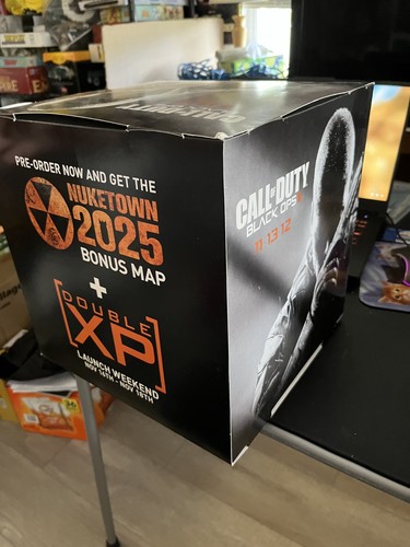 Gamestop display box promo - gamestop,