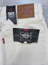 Jeans nuovi con etichette