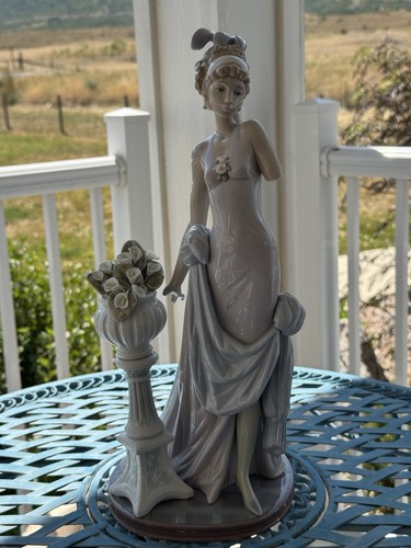 Lladro touch class - of, class"